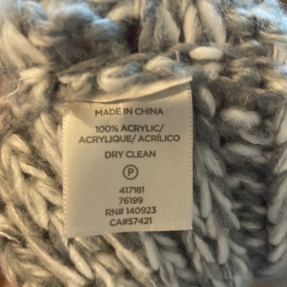 LOFT grey white